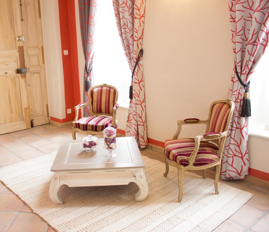 Gite Des Carmes And Spa Le Thor Exterior foto