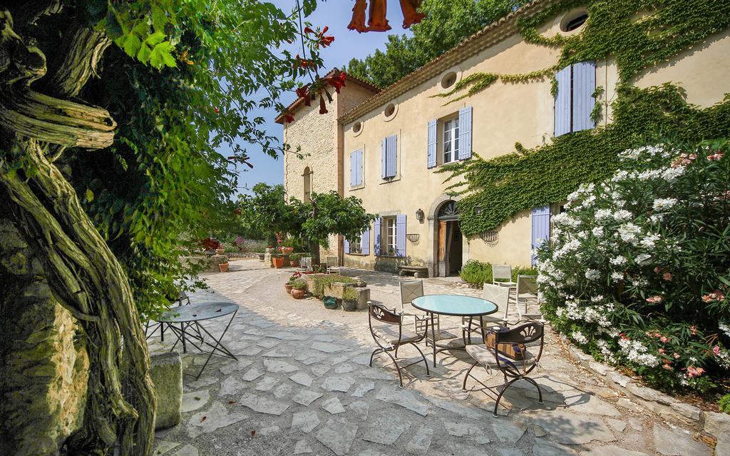 Gite Des Carmes And Spa Le Thor Exterior foto