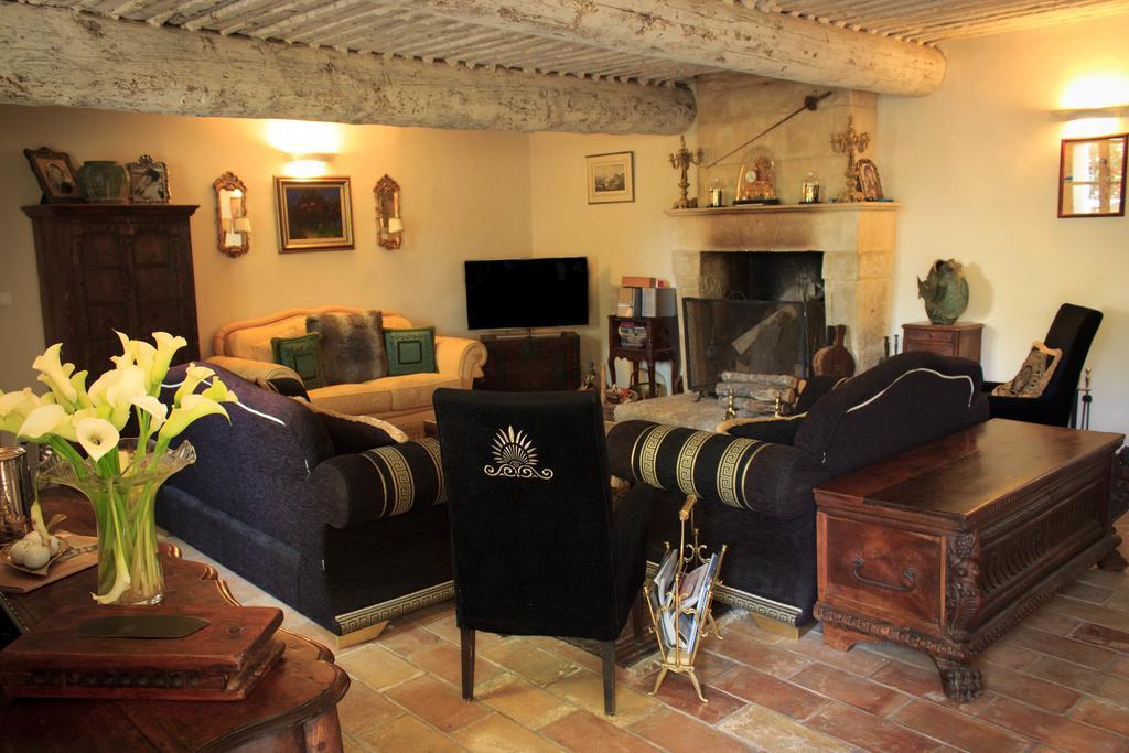 Gite Des Carmes And Spa Le Thor Exterior foto